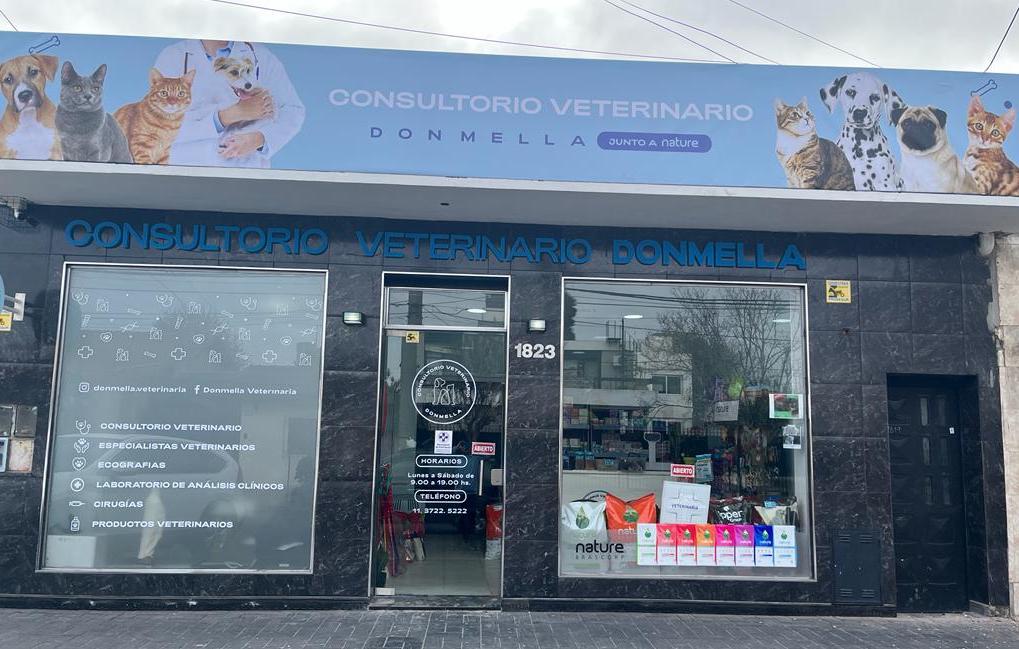 Fachada de Veterinaria Donmella en Castelar Norte